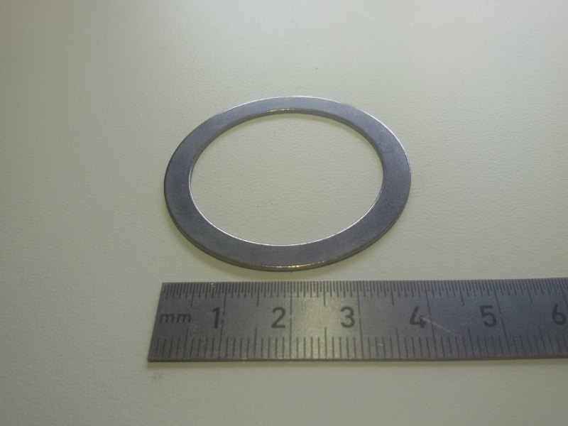 Passscheibe Pass-Scheibe für die Einstellung des Axialspiels der Kurbelwelle zum Kurbelgehäuse unten