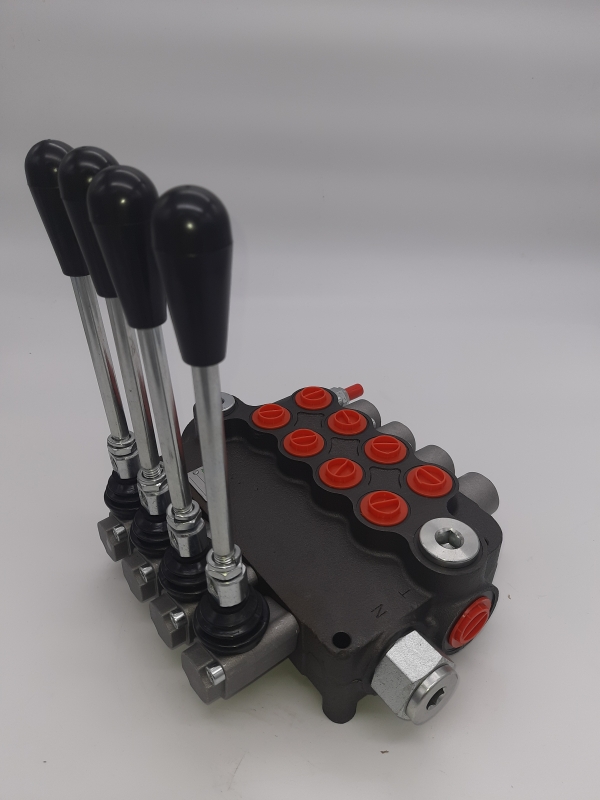 Hydraulik Handsteuerventil Steuergerät 80L/Min 4-Fach 4x doppelwirkend mit Druckweiterführungsbuchse