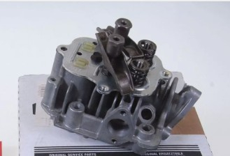 Briggs & Stratton Zylinderkopf 695276 – Original Ersatzteil für OHV-Motoren – ersetzt 690188, 691165, 698147 – passend für Modelle 28N707, 31P777, 31R977 u.v.m. – Zylinderkopf für Rasenmäher, Aufsitzmäher, Gartengeräte – B&S Engine Head