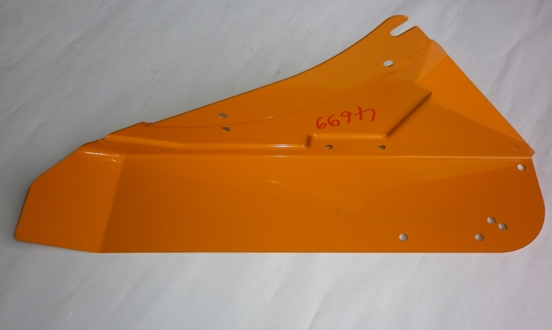 Zusatzblech vorne links , Karrosserieblech Schutzblech Steinschutz für Messerhaube ASA21, AS22, AS26, AS27, AS28