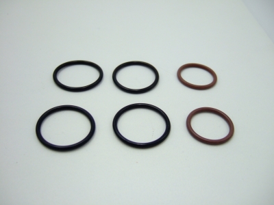 O-Ringsatz für die Flanschung von 3 Ventilen 6/2 Wege zu 10/4 Wege