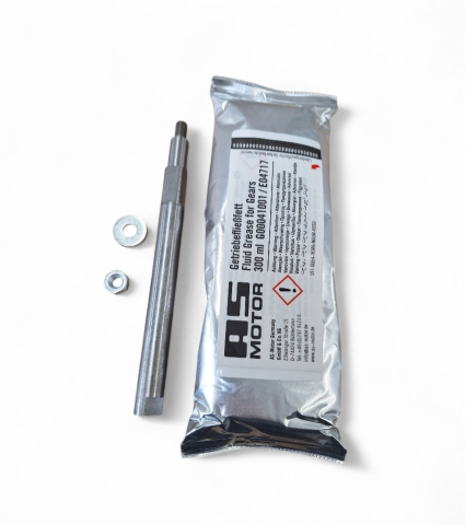 Schneckenradwelle mit Mutter